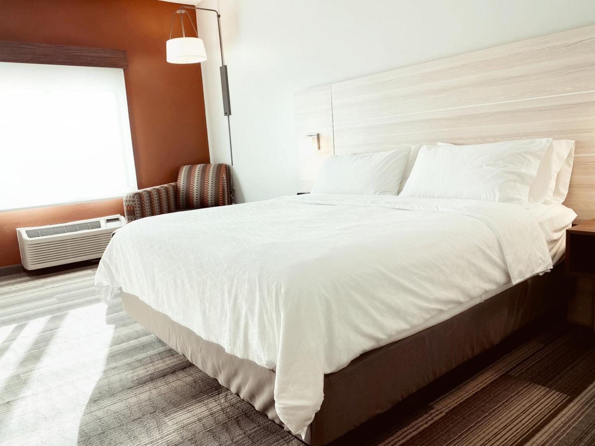 Holiday Inn Express & Suites La Porte By Ihg Exterior foto