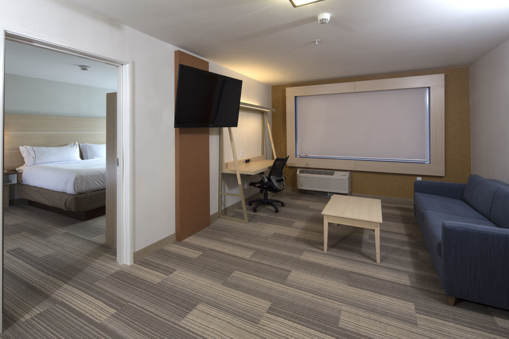 Holiday Inn Express & Suites La Porte By Ihg Exterior foto